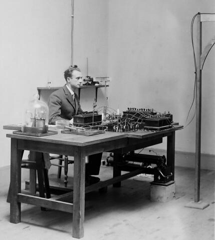 Miroslav Romanowski déterminant des étalons d’ohm Miroslav Romanowski déterminant des étalons d’ohm