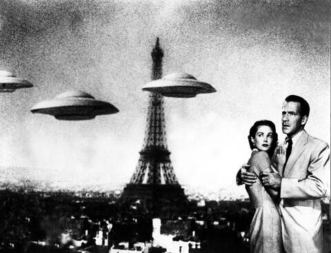 Image tirée du film Earth vs. the Flying Saucers (Les soucoupes volantes attaquent, Columbia Pictures, 1956)